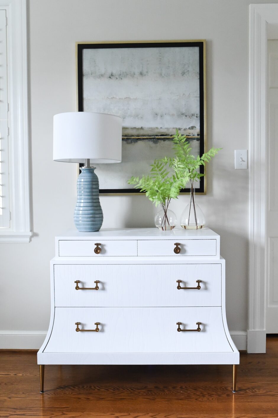 Bedroom Dresser White With Ferns In Vases